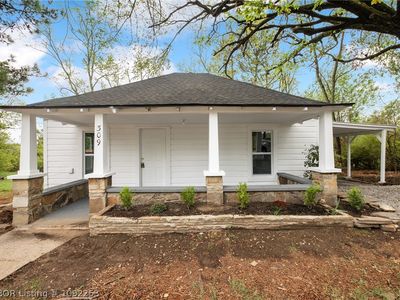 309 W Houston St