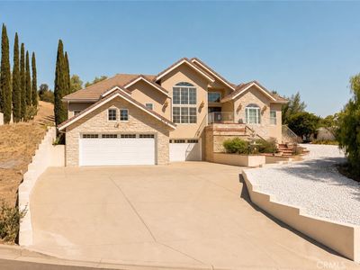 251 S Skyline Dr