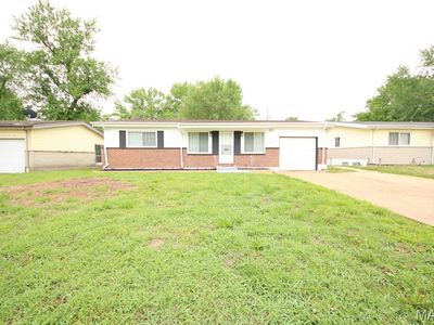 10215 Monarch Dr