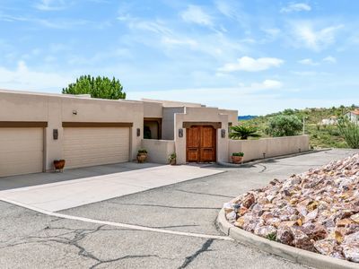 730 E Camino Vista Del Cielo