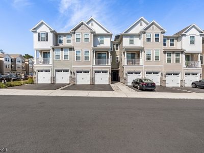 104 Iris Ct
