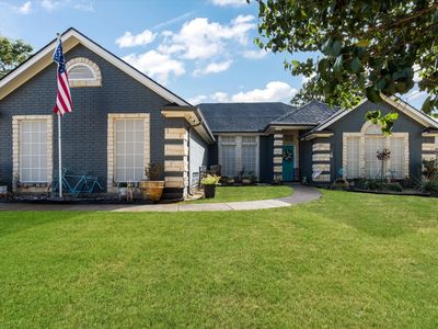102 Oakwood Pl
