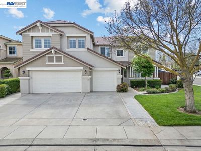 3400 Fallen Oak Dr