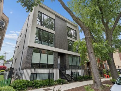 2733 W Hirsch St #3W