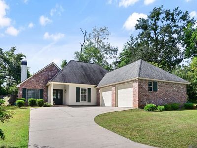 9900 Belle Dr
