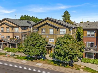 1010 SW 170th Ave Unit 100