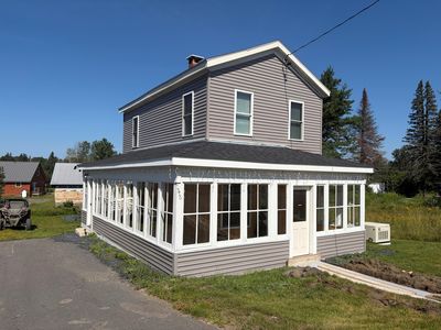 576 Main Street