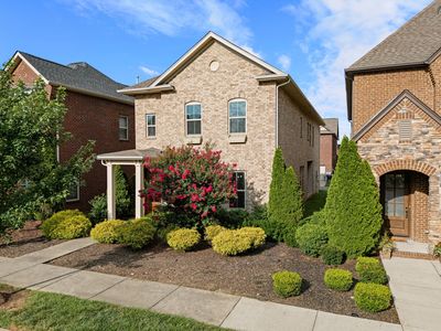 164 Ashcrest Point