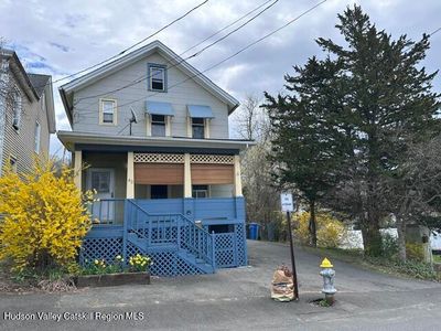 40 2nd Avenue