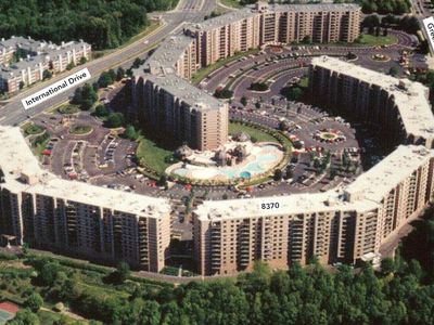 8370 Greensboro Dr APT 411