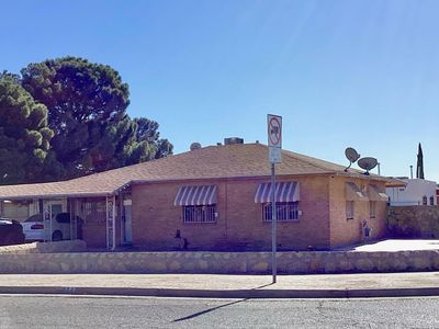 144 S Little Flower Rd