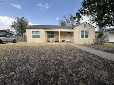 2004 N Sam Houston Ave