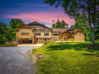 3639 Laura Ridge Rd