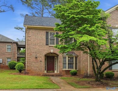 305 Drury Ln SW Unit 305