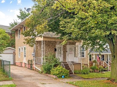 1378 W 114th St