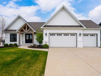 4716 Paddington Cir