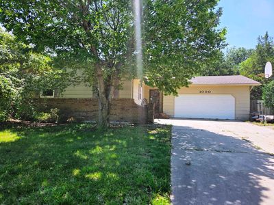 1000 Lorna Ln