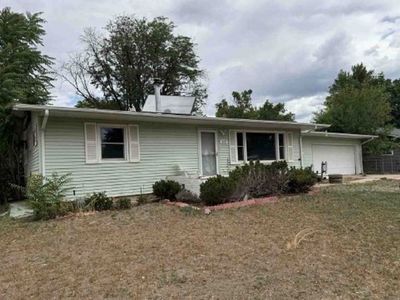 227 Park Ln
