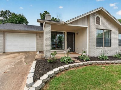 204 Jonathan Dr