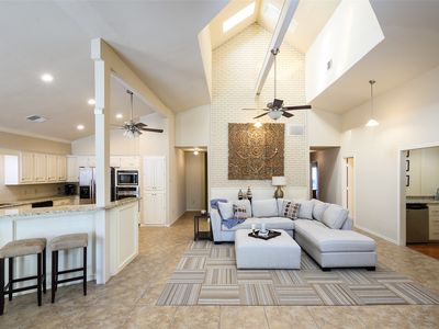 9115 Valley Chapel Ln