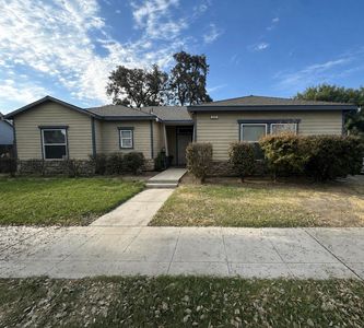245 W Tulare