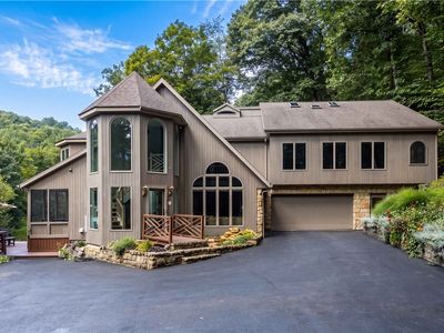 207 Youngstown Ridge Rd