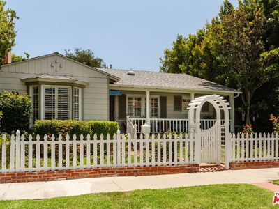1502 S Crescent Heights Blvd