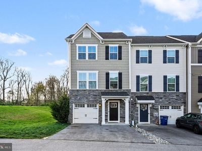 211 Sugar Maple Sq