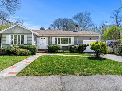 14 Woodbury St