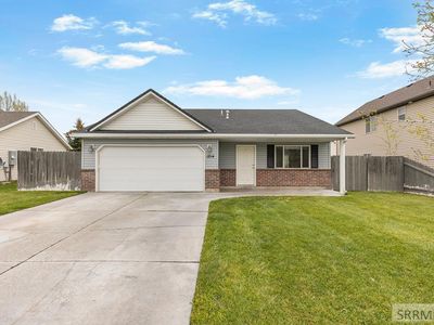 1214 N Cornerstone Dr