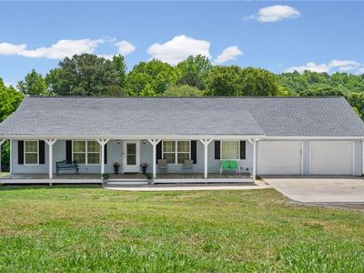 7240 Anderson Lake Rd