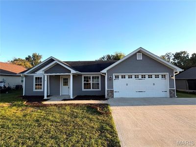 104 Avery Ln