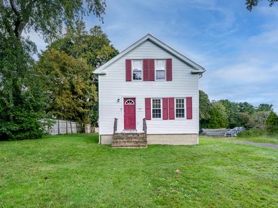 562 Waquoit Highway
