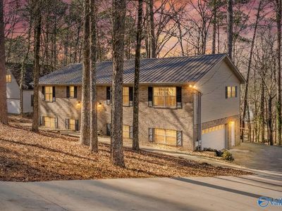 3608 Briarwood Ln