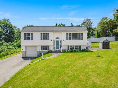 Property at 6 Hemlock Lane, Wingdale, NY