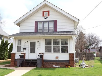 2011 Latham St