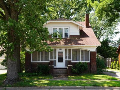 1112 S Barstow St