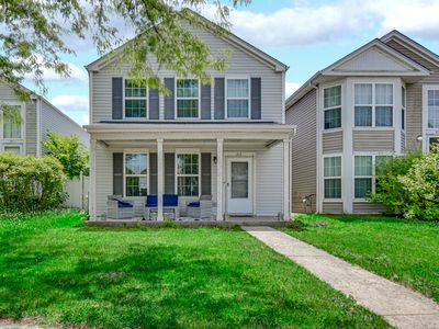 373 Lakewood Blvd