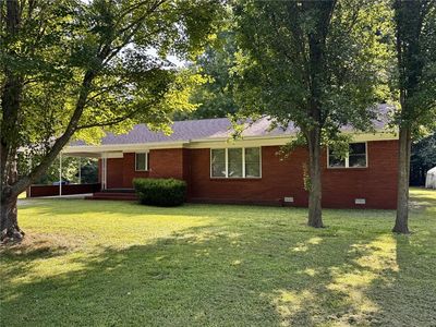 1350 S Lake Sequoyah Dr