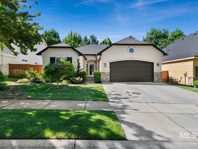 593 E Whitney Ct