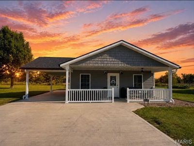 27 Benton Dr