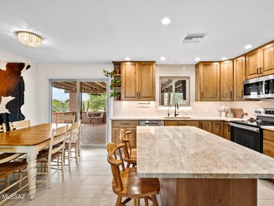 10181 N Hacienda Hermosa Dr