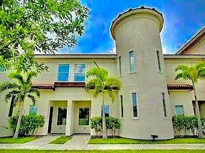 1413 E Keeton Ave #20