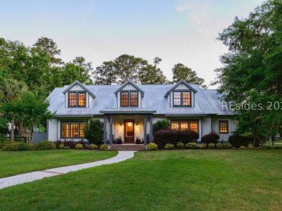 32 Gilded St