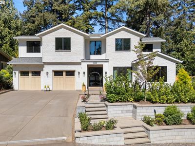 825 Ellis Ave