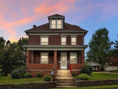 418 Walnut Ave
