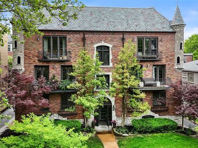 7520 Buckingham Dr APT 1W