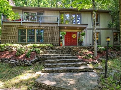 146 W Hill Rd
