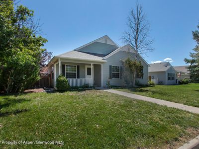 333 Columbine Dr