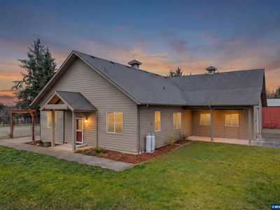 33960 Viewcrest Dr NE